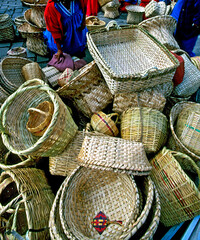 Feira de artesanato indígena em Cuenca, Equador.