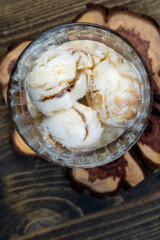 balls of creamy ice cream with the addition of natural maple syrup
