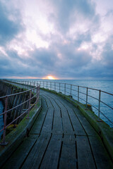 Obraz premium West Pier, Blyth Northumberland, sunrise