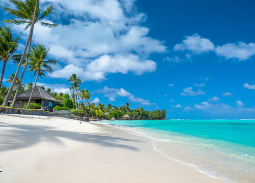 Matira beach shoreline at Bora Bora
