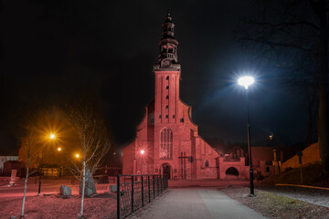 Kolegiata w Kartuzach nocą © Aleksandra