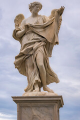 Fototapeta premium statue of angel in Rome 