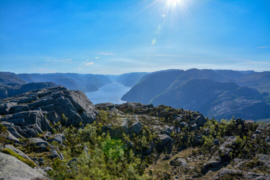C&eacute;l&egrave;bre rocher de Preikestolen en Norv&egrave;ge