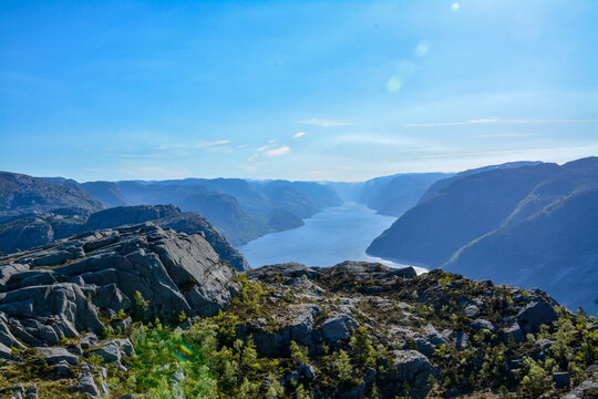 C&eacute;l&egrave;bre rocher de Preikestolen en Norv&egrave;ge