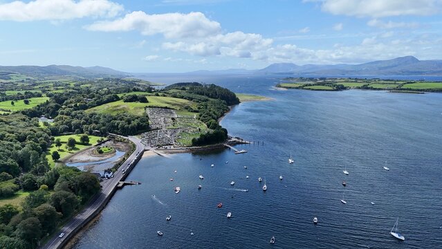 baie et ch&acirc;teau de Bantry en Irlande