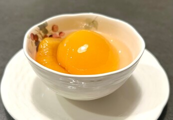 黄桃のシロップ漬け／桃缶
