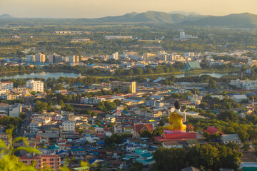 Wat Khiriwong is an important temple in Nakhon Sawan. It is located on the top of Khao Daowadueng. It is important to the Buddhists of the local people,It offers a 360-degree view of Nakhon Sawan 