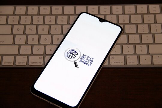 ABNT - Associa&ccedil;&atilde;o Brasileira de Normas T&eacute;cnicas - &Oacute;rg&atilde;o respons&aacute;vel pela normaliza&ccedil;&atilde;o t&eacute;cnica no Brasil, fornecendo insumos ao desenvolvimento tecnol&oacute;gico brasileiro. 