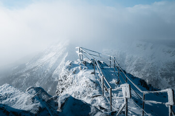 Śnieżka Mountain in winter © MikolajPisarski