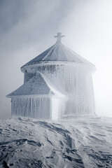 Śnieżka Mountain in winter © MikolajPisarski