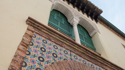 Double arched window in a typical Granada building