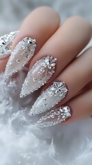 Fototapeta premium Elegant Crystal Designs on Trendy French Manicure with Gems