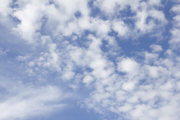 Obraz premium The sky is full of clouds 