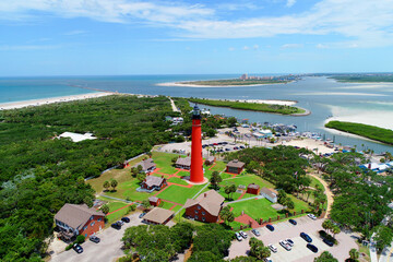 The Ponce de Leon Inlet Light is a lighthouse and museum located at Ponce de León Inlet in Daytona. Florida. . Created 11.28.24