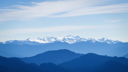 Obraz premium Serene Blue Mountain Range Landscape