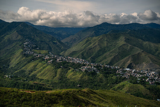Terr&oacute;n Colorado neighborhood viewed from Cristo Rey monument in Cali, Colombia.