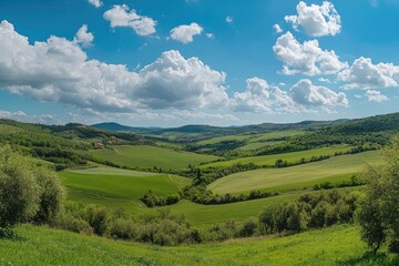 Obraz premium Panoramic Tuscan hills under a vibrant sky