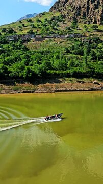 Selin village, nestled by the Sirwan River, is a peaceful springtime escape&mdash;perfect for relaxation, nature walks, and enjoying the beauty of rural Kurdistan.
📍Selin (Slene), Hawraman Takht Kurdistan 
