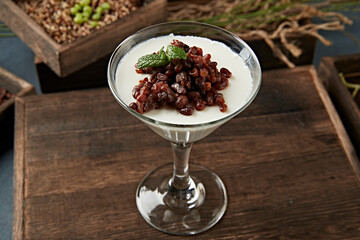 Delicious yogurt red bean pudding
