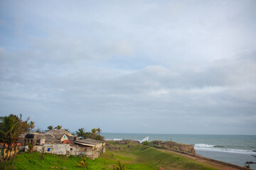 Obraz premium The beach at sunset, located in Sri Lanka.