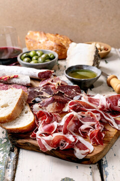 Snack board with Jamon Iberico
