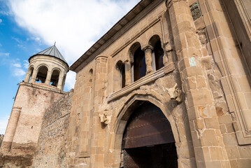 Obraz premium Svetitskhoveli Orthodox Christian cathedral and UNESCO World Heritage site in Mtskheta, Georgia
