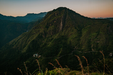Górskie widoki na Sri Lance © Katarzyna