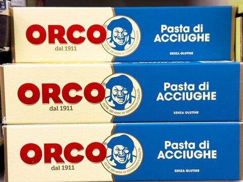 Orco pasta di acciughe packaging with gluten-free label and logo design