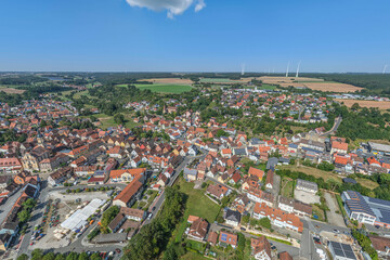 Ausblick von oben auf die Marktgemeinde Wilhermsdorf an der Zenn in Mittelfranken