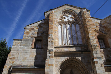 Naklejka premium san juan de puerta nueva church in zamora in spain 