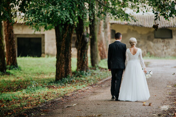 Romantic Wedding Moment – Hands, Details, and Emotions