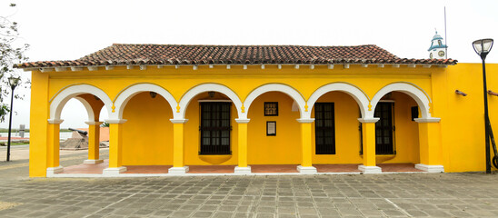 Tlacotalpan plaza area in Mexico © st_matty