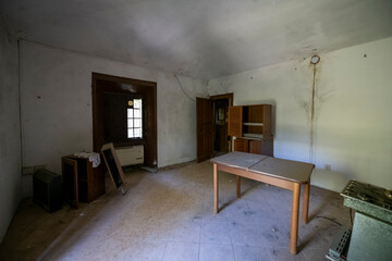 The Abandoned Historic Villa of an Artist in Northern Italy