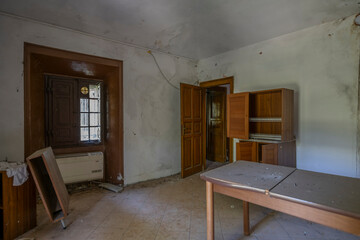 The Abandoned Historic Villa of an Artist in Northern Italy