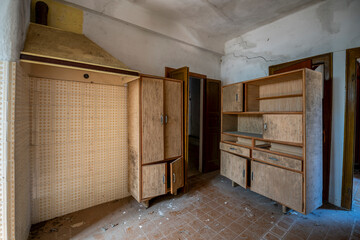 The Abandoned Historic Villa of an Artist in Northern Italy