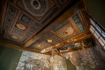The Abandoned Historic Villa of an Artist in Northern Italy