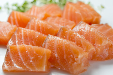 サーモンの刺身