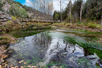 Puente sobre el rio Abión
