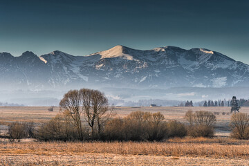 Czarny Dunajec polana z widokiem na tatry © pinus25