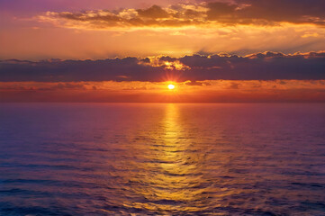 Naklejka premium sunset over the sea