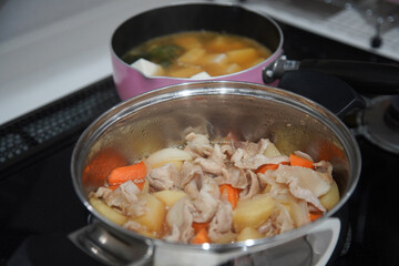 料理をする様子
