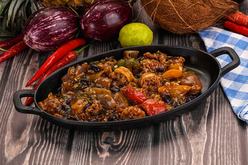 Squid with vegetables in oyser sauce
