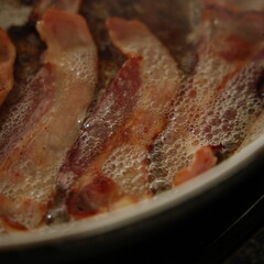 bacon slices fried