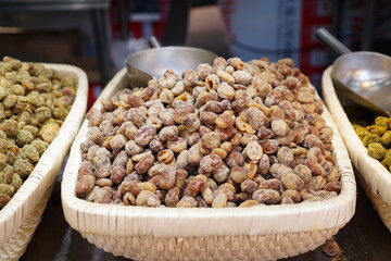 Gua Wei Hu Dou is an Eastern delicacy.