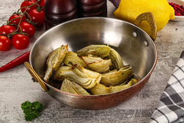 Vegan cuisine - baked fennel with oil