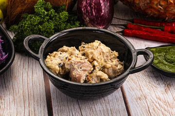 Chicken tikka with cream sauce