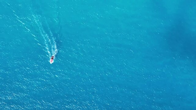Mar Azul, aves y embarcaciones