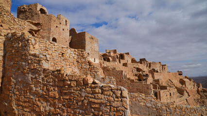 Ksar Chenini,governatorato di Tataouine, Tunisia, resti del tipico villaggio fortificato Berbero...