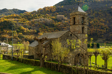 Romanesque church of Sant Feliu de Barruera, head of the municipality of Valle de Bohí.