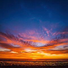 Obraz premium Bold Horizon Dramatic Sky